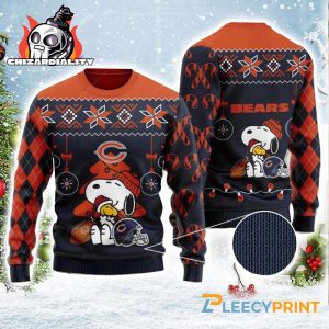 Chicago Bears Charlie Brown Snoopy Hug Woodstock Ugly Christmas Sweater – Chicago Bears Ugly Sweater